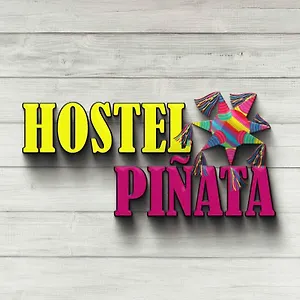 Hostel Pinata Cancún